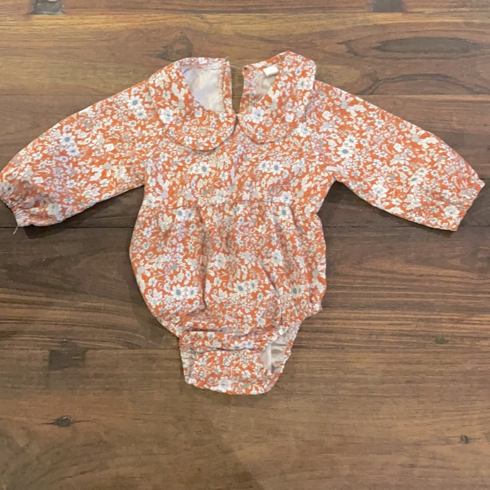 Snap crotch fall top